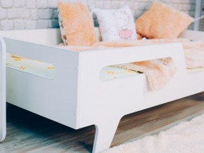 Кровать детская Бэби белая в Пыть-Яхе - pyt-yah.magazinmebel.ru | фото - изображение 2